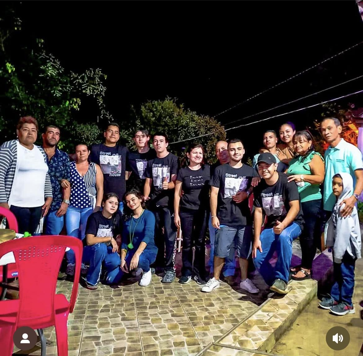 Encuentro con la comunidad